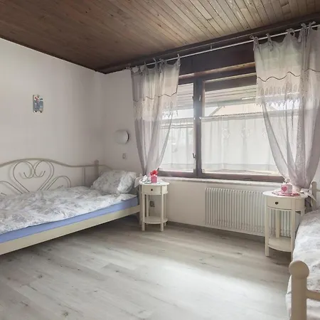 Family Nakiteya * Ljubljana