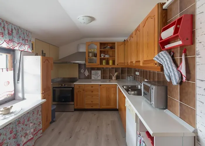 Family Nakiteya Λιουμπλιάνα