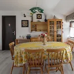Family Nakiteya Apartman *